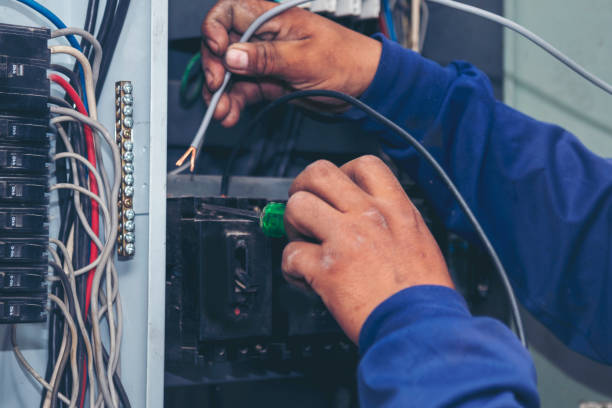 Best Affordable Electrician  in Breckenridge Hills, MO