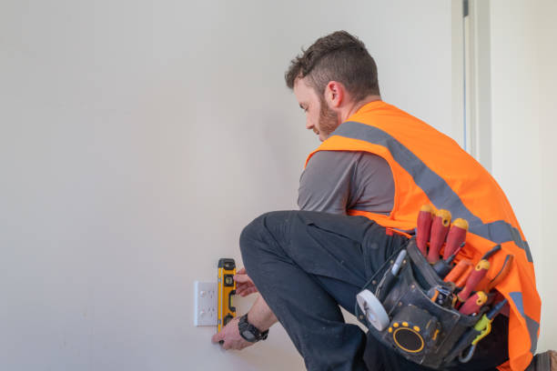 Best Affordable Emergency Electrician  in Breckenridge Hills, MO