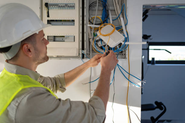 Best Emergency Electrical Repair  in Breckenridge Hills, MO